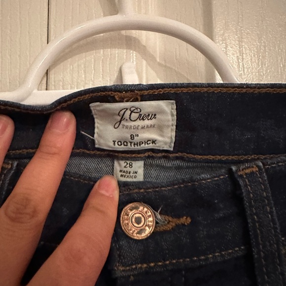 EUC Jcrew 8 inch toothpick jeans - Picture 3 of 4
